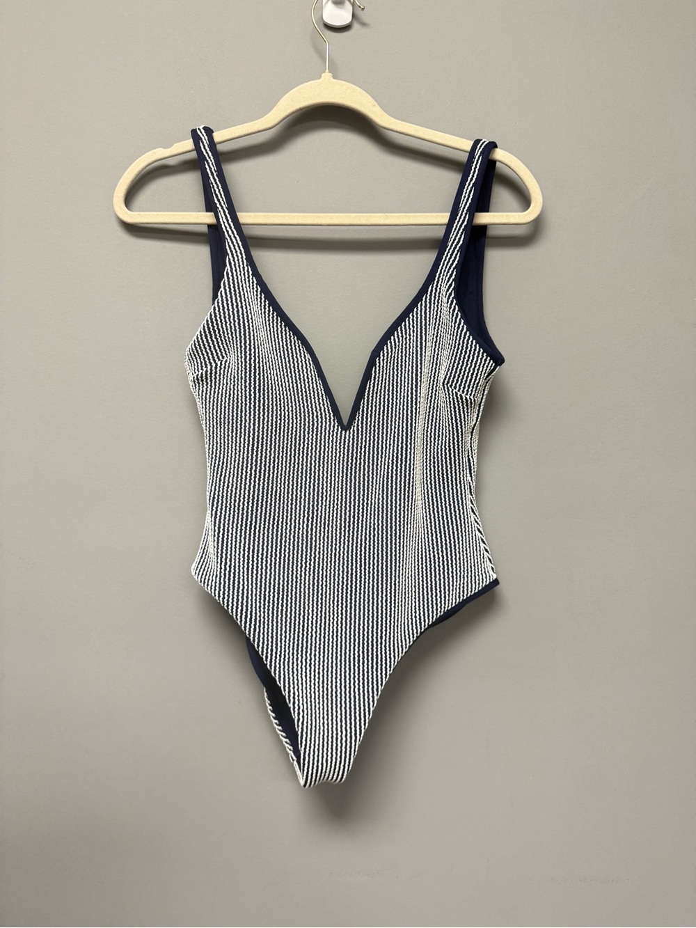 L*Space Coco One-Piece Swimsuit - Picture 4 of 7